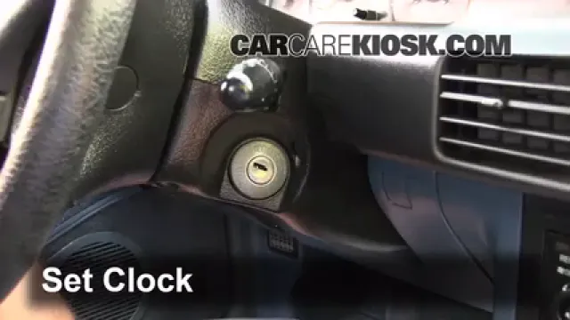 1994 Mercury Tracer 1.9L 4 Cyl. Sedan Reloj Fijar hora de reloj